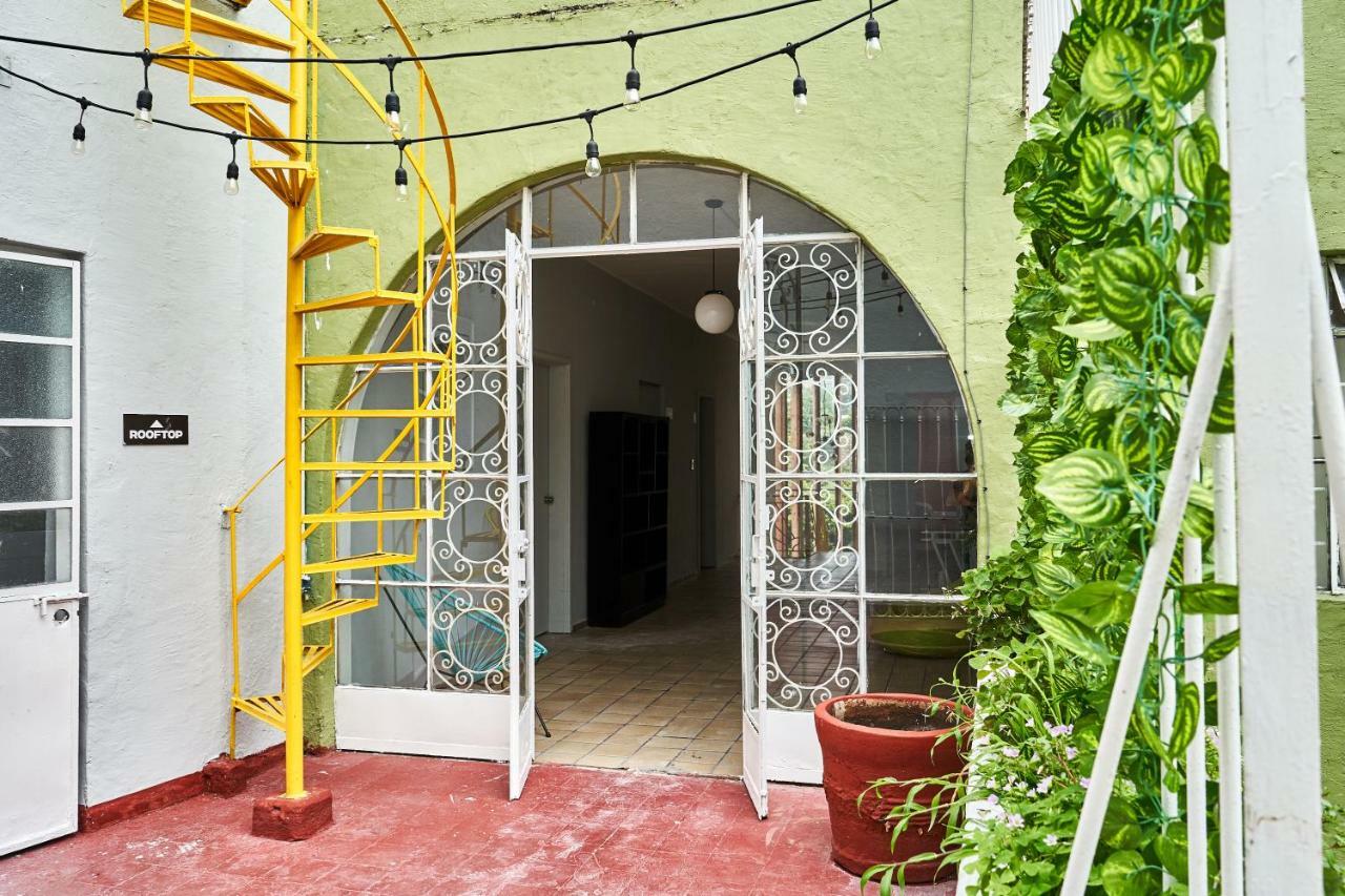 Americana Hostal